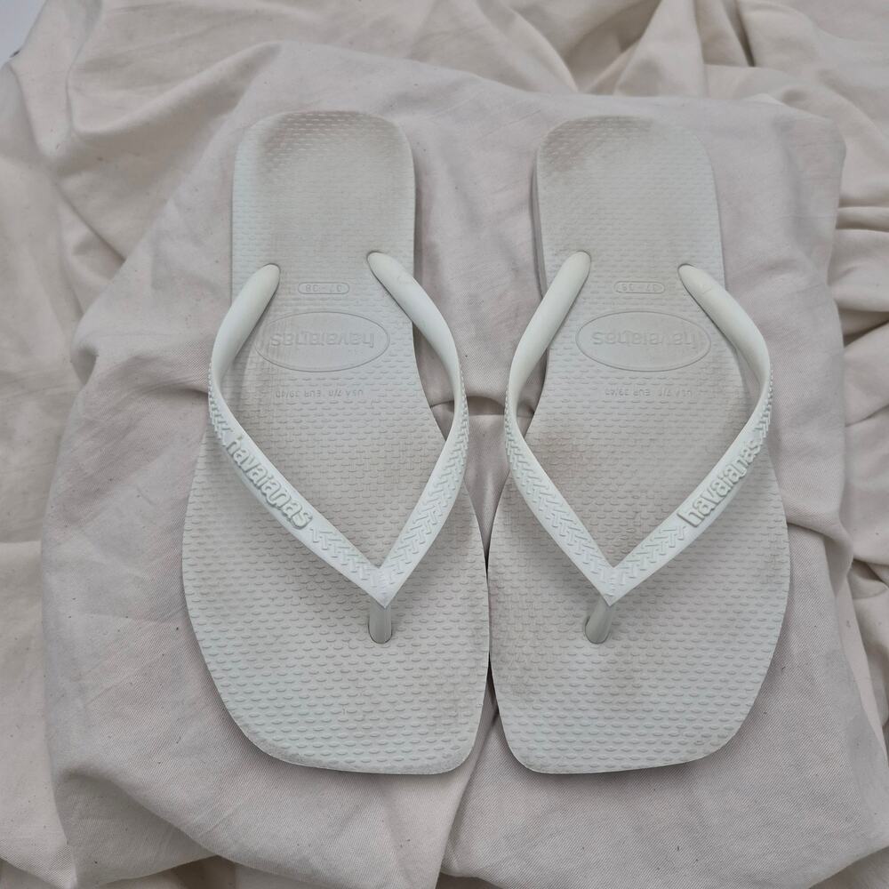 Havaianas Slim white Solid Flip Flops square-toe Sandals Women's 7/8 39/40